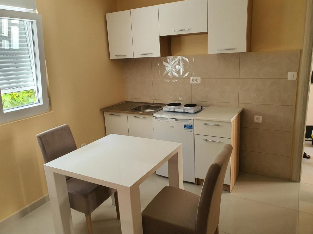 Apartman Tolosi Подгорица Экстерьер фото