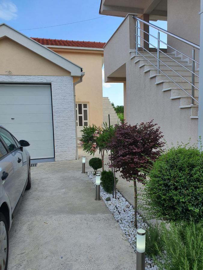 Apartman Tolosi Подгорица Экстерьер фото