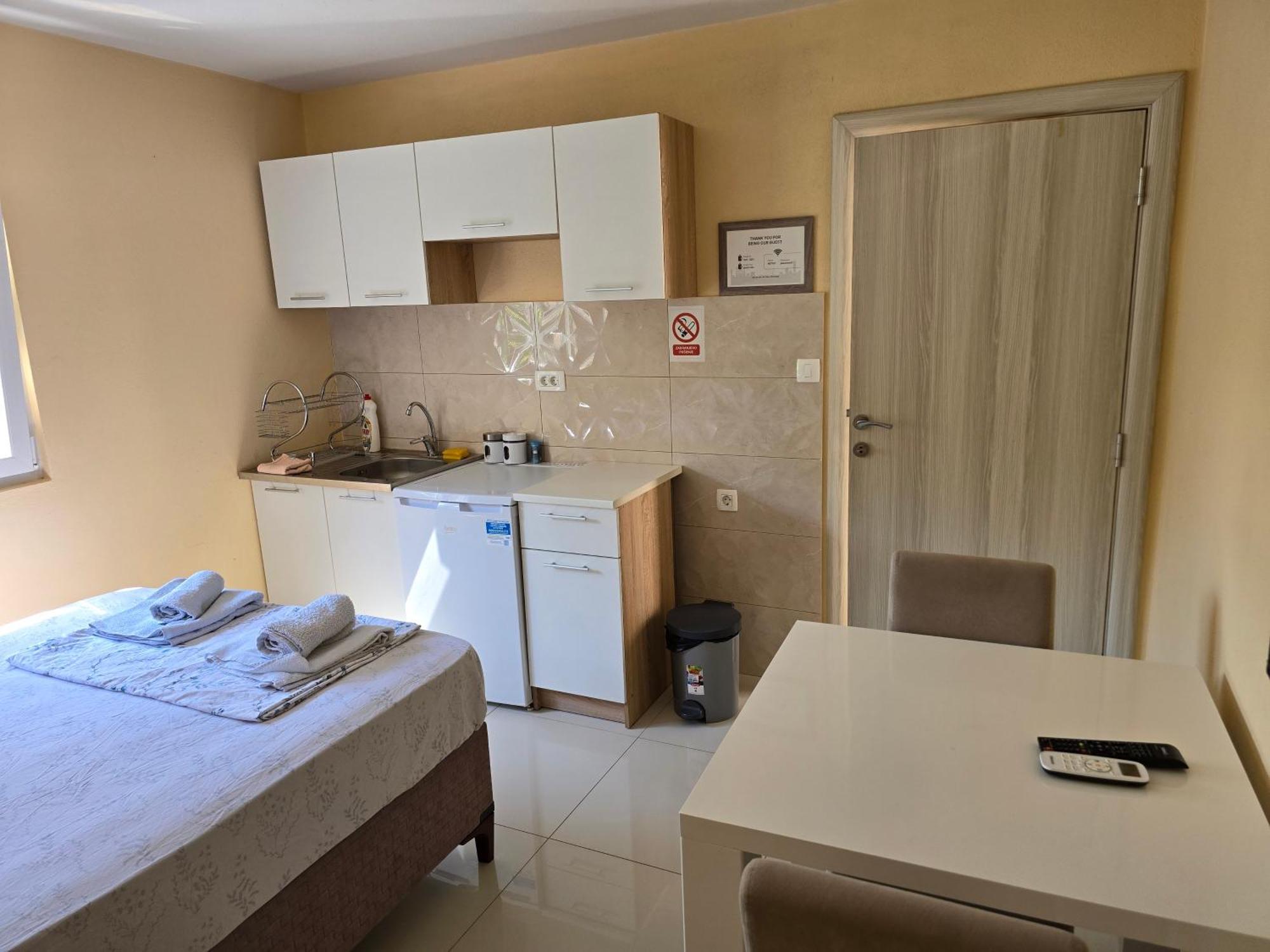 Apartman Tolosi Подгорица Экстерьер фото